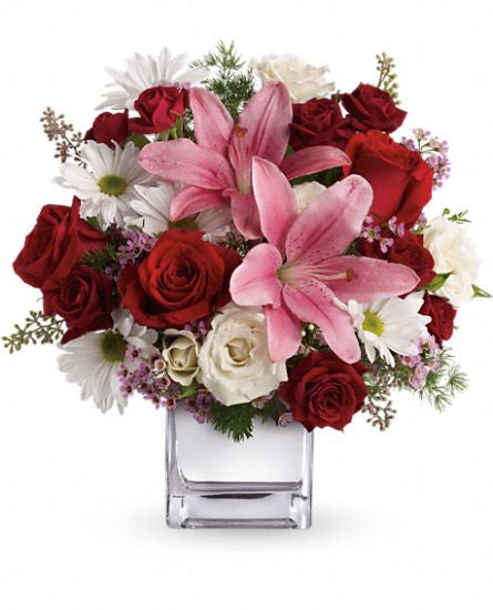 EF503 - Happy in Love Bouquet - Euro Flowers Mississauga ON