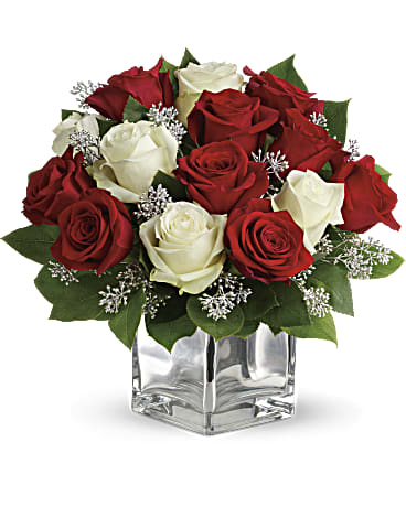 EFX149 Snowy Night Bouquet