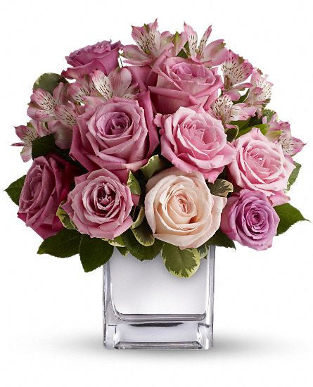 EF510 - Rose Rendezvous Bouquet - Euro Flowers Mississauga ON